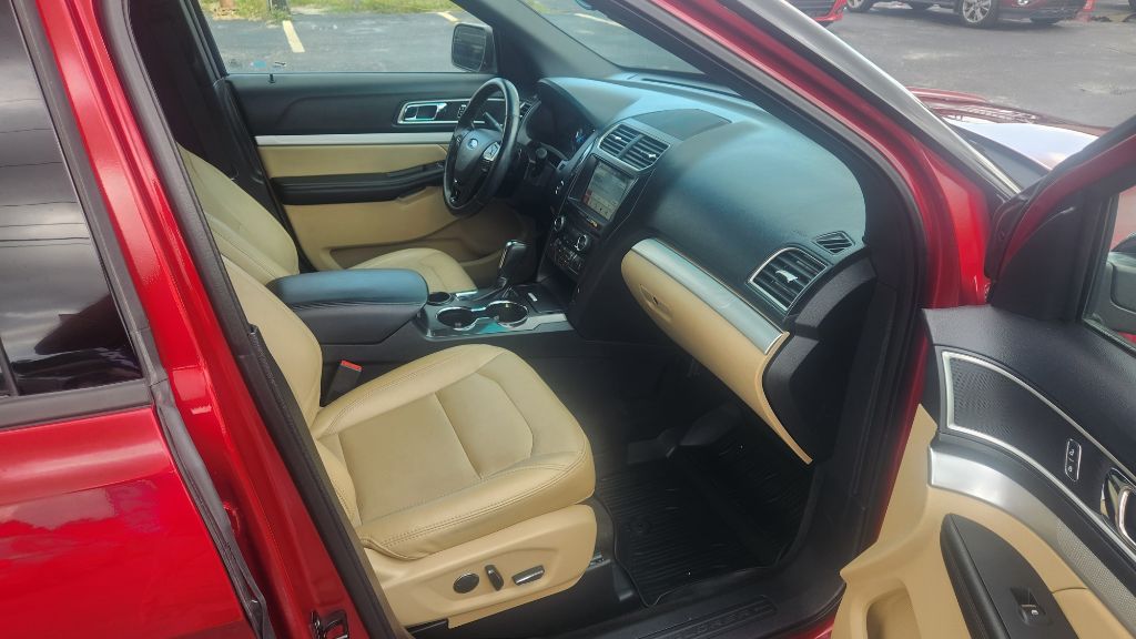 2017 Ford Explorer - $12,500