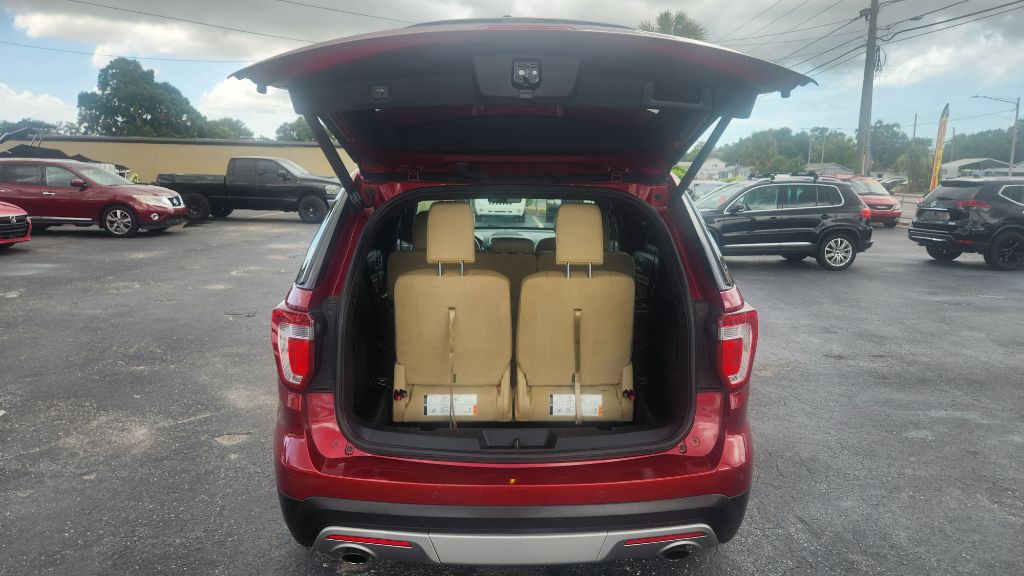 2017 Ford Explorer - $12,500