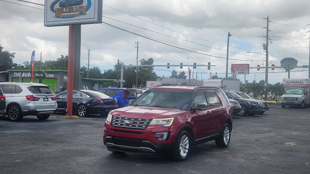 2017 Ford Explorer - $12,500
