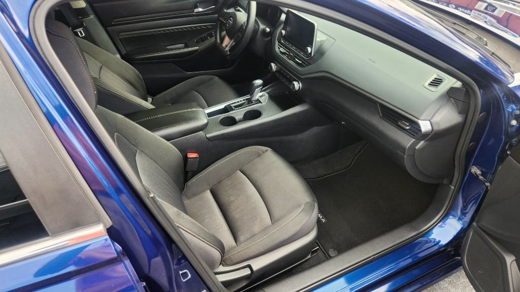2019 Nissan Altima - $11,500
