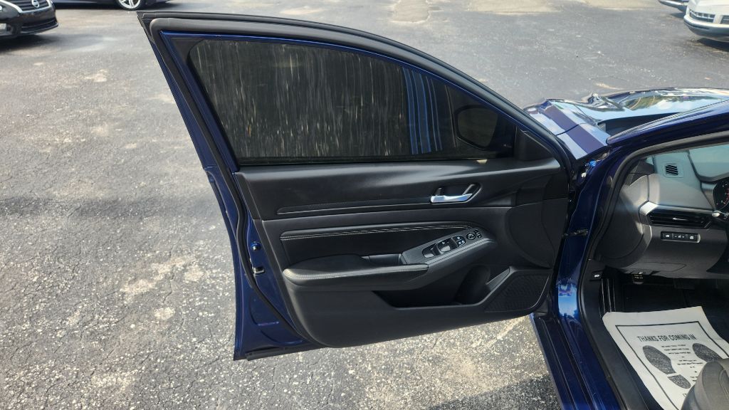 2019 Nissan Altima - $11,500