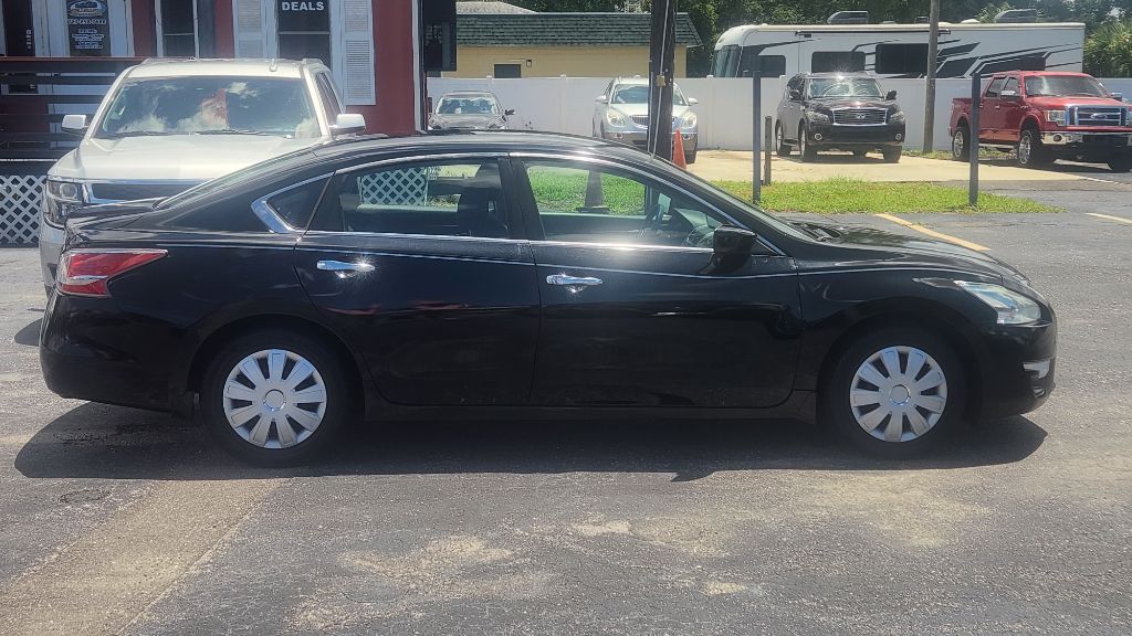 2015 Nissan Altima - $7,400