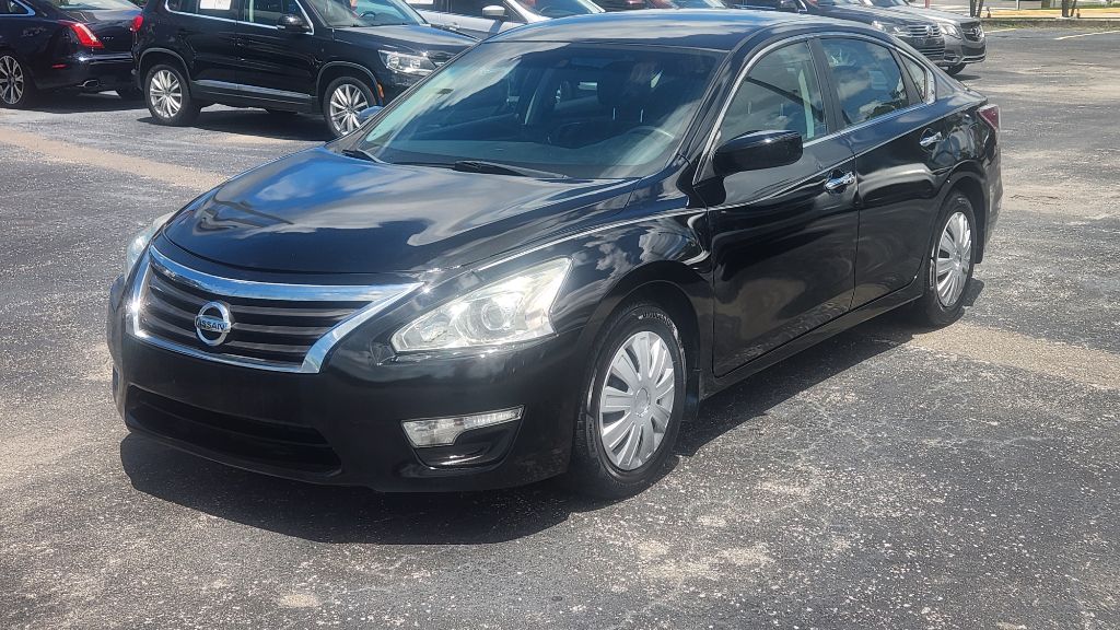 2015 Nissan Altima - $7,400