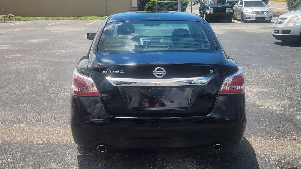 2015 Nissan Altima - $7,400