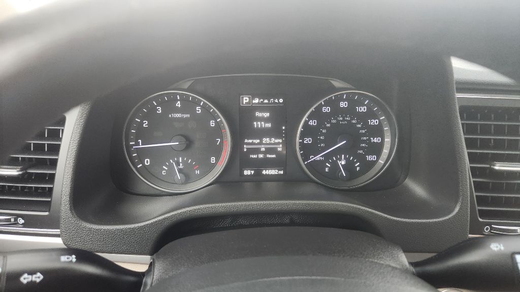 2017 Hyundai Elantra - $12,900