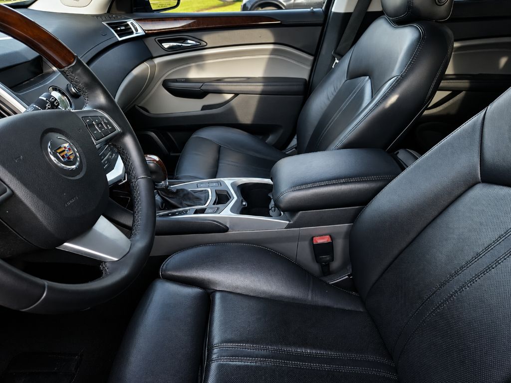 2010 Cadillac SRX - $6,595