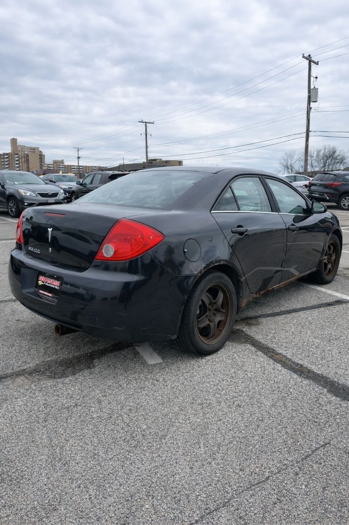 2009 Pontiac G6 - $2,300