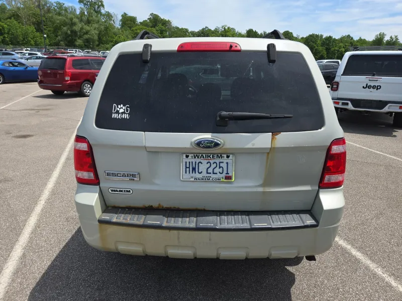 2009 Ford Escape - $2,995