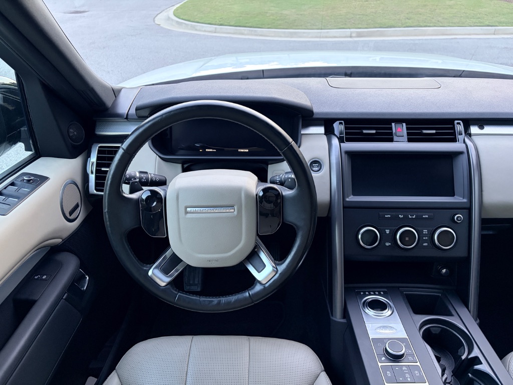 2020 Land Rover Discovery - $24,000