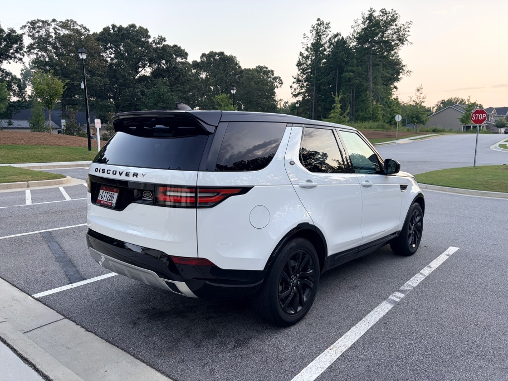 2020 Land Rover Discovery - $24,000