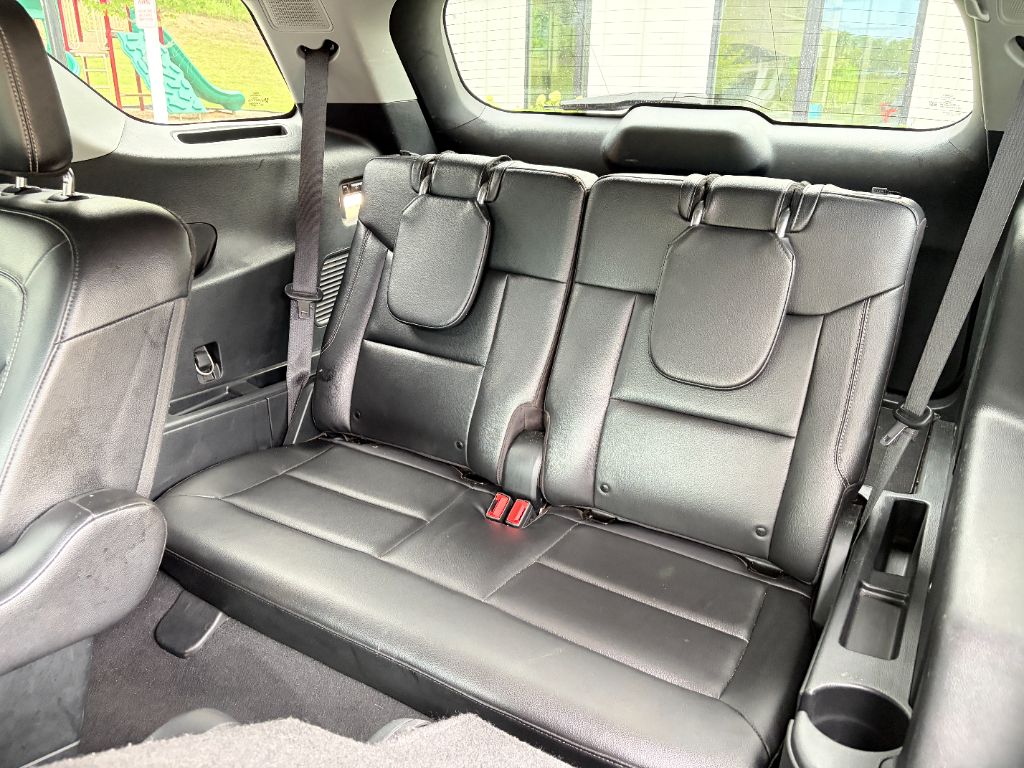 2023 Ford Explorer - $29,500