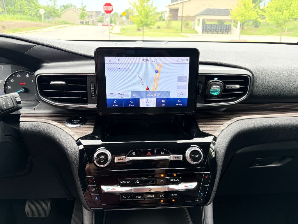 2023 Ford Explorer - $29,500