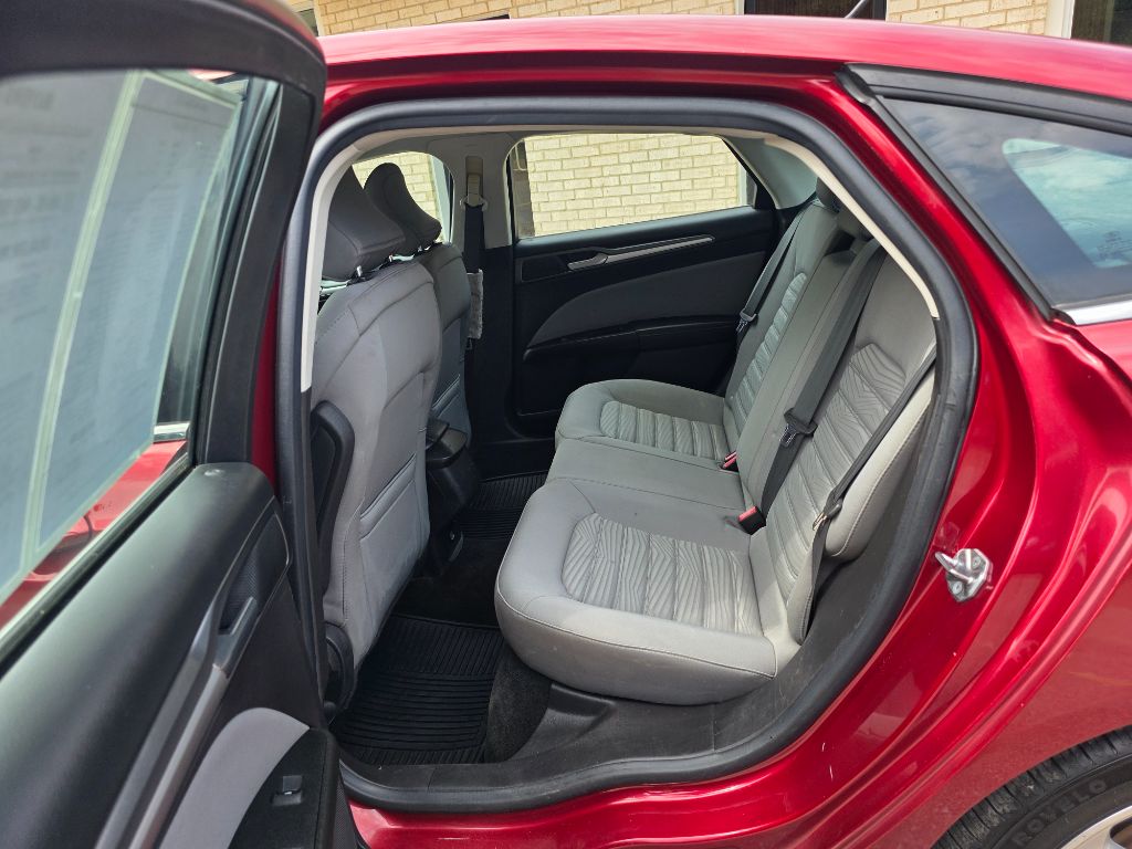2016 Ford Fusion - $9,588