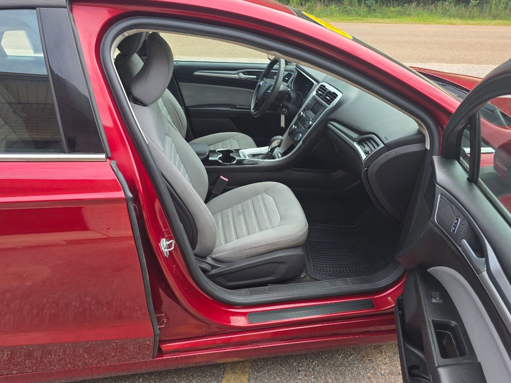2016 Ford Fusion - $9,588