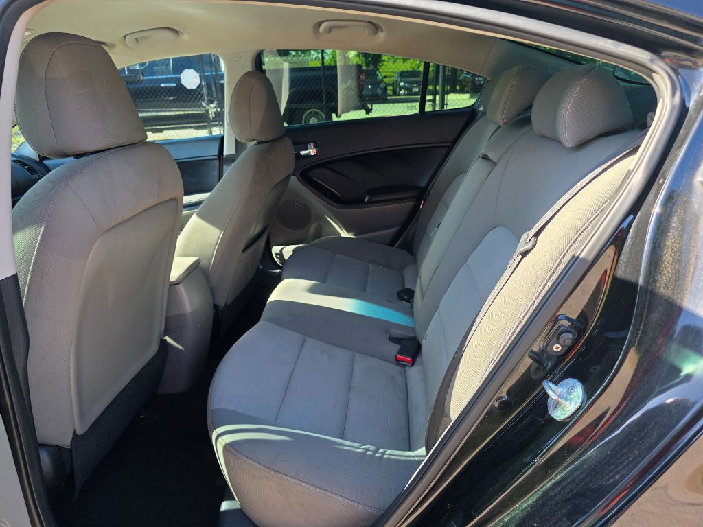 2015 Kia Forte - $8,600
