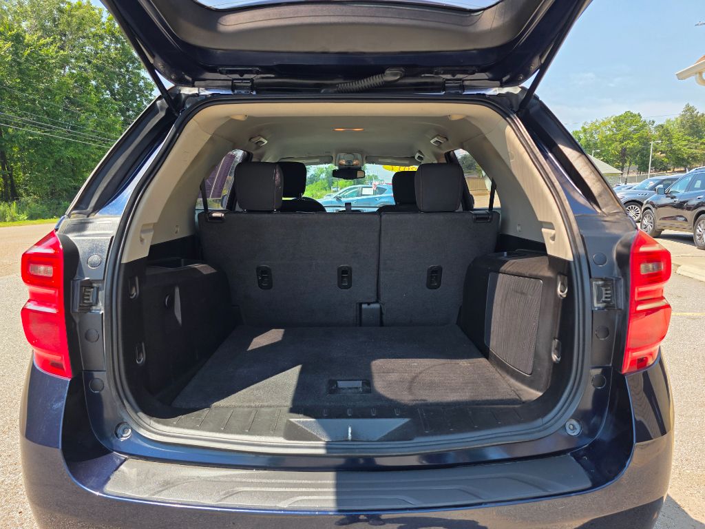 2017 Chevrolet Equinox - $10,989