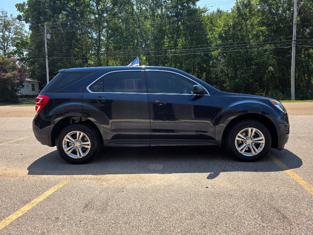 2017 Chevrolet Equinox - $10,989