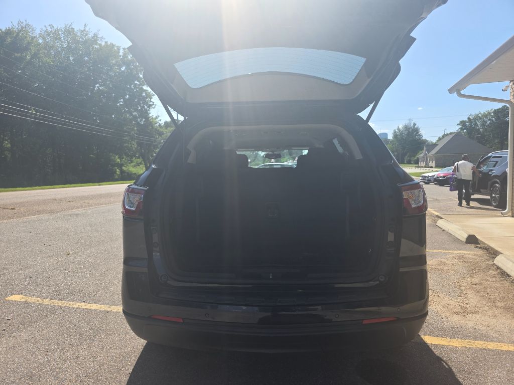 2017 Chevrolet Traverse - $11,978