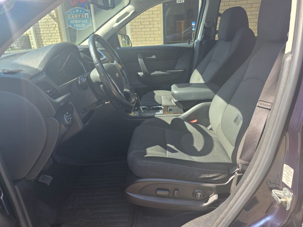 2017 Chevrolet Traverse - $11,978