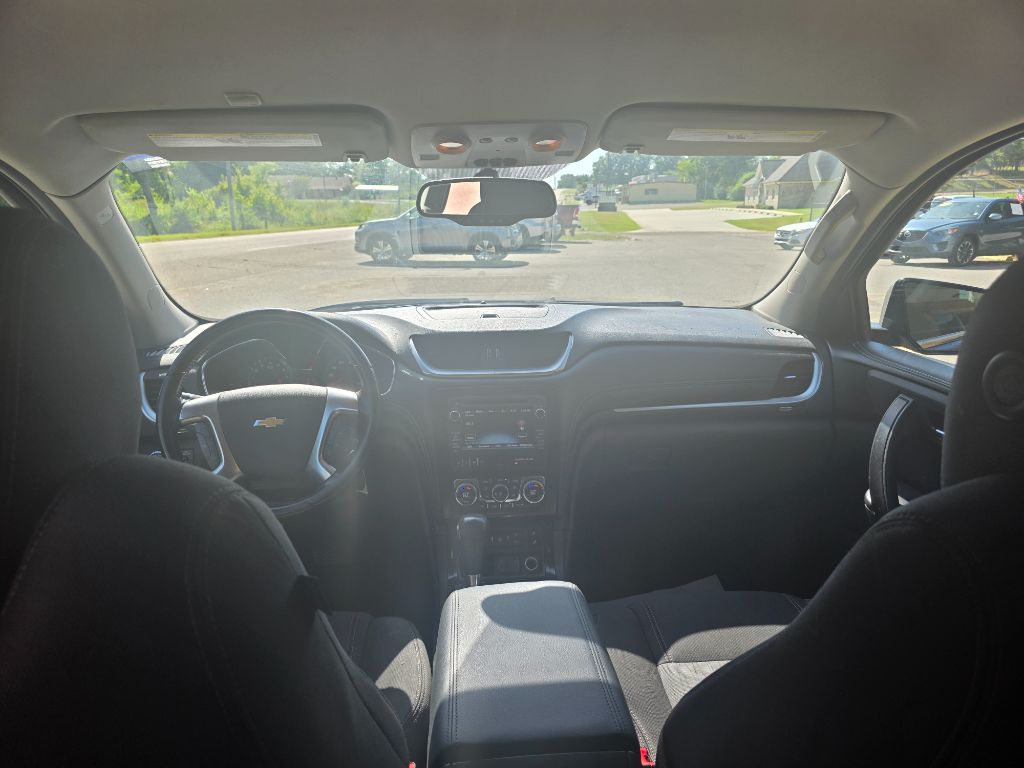 2017 Chevrolet Traverse - $11,978