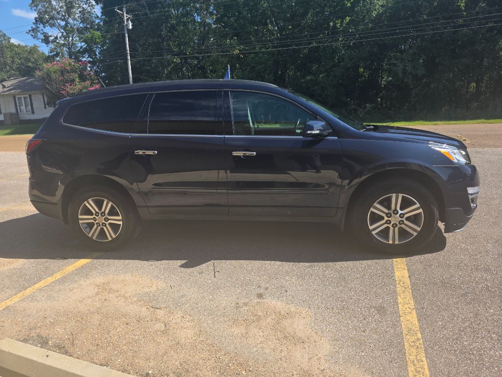 2017 Chevrolet Traverse - $11,978