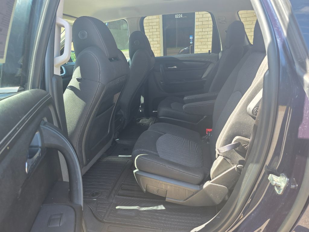 2017 Chevrolet Traverse - $11,978
