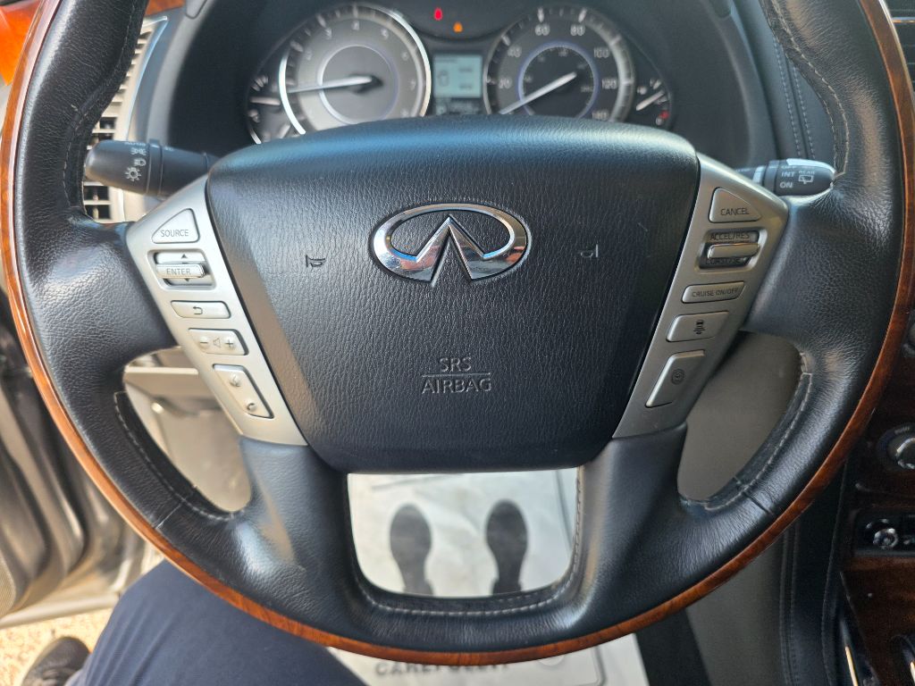2015 INFINITI QX80 - $17,995