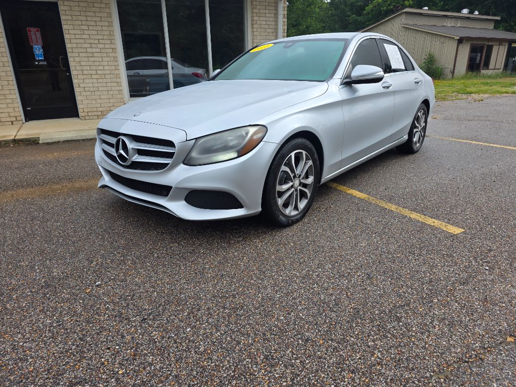 2015 Mercedes-Benz C Class - $15,989