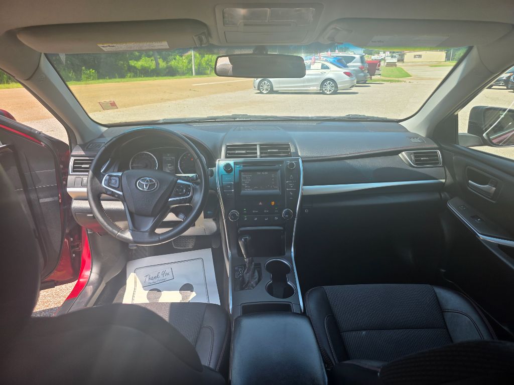 2017 Toyota Camry - $15,989
