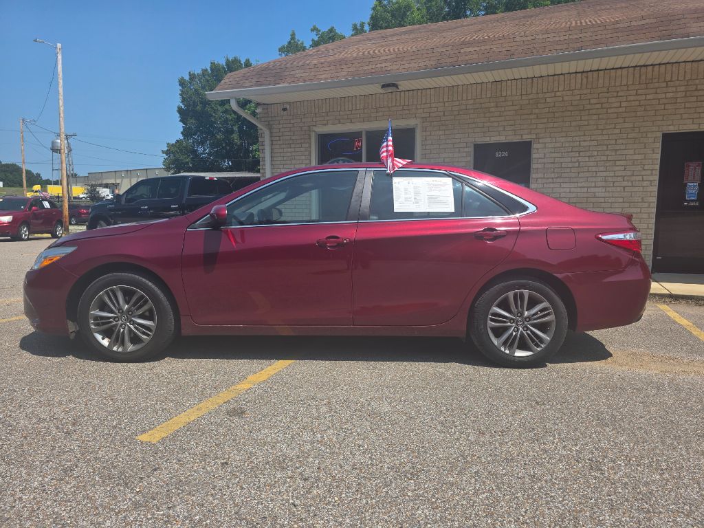 2017 Toyota Camry - $15,989