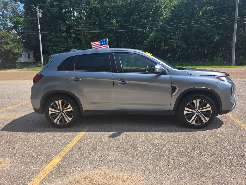 2020 Mitsubishi Outlander - $15,983