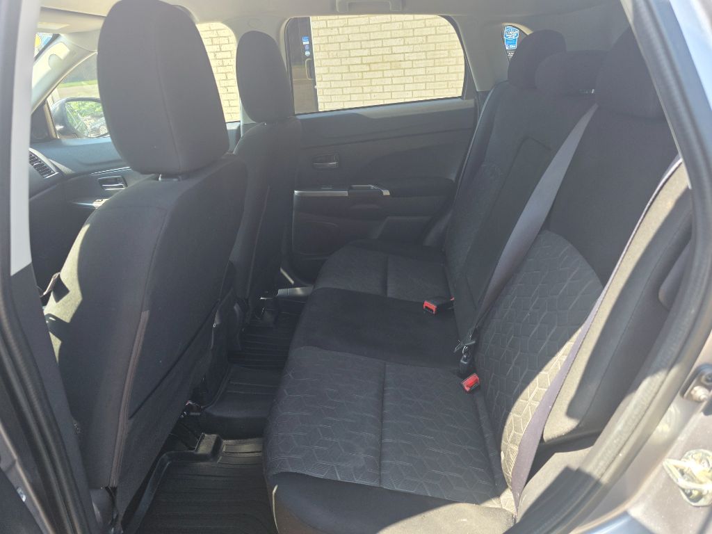 2020 Mitsubishi Outlander - $15,983