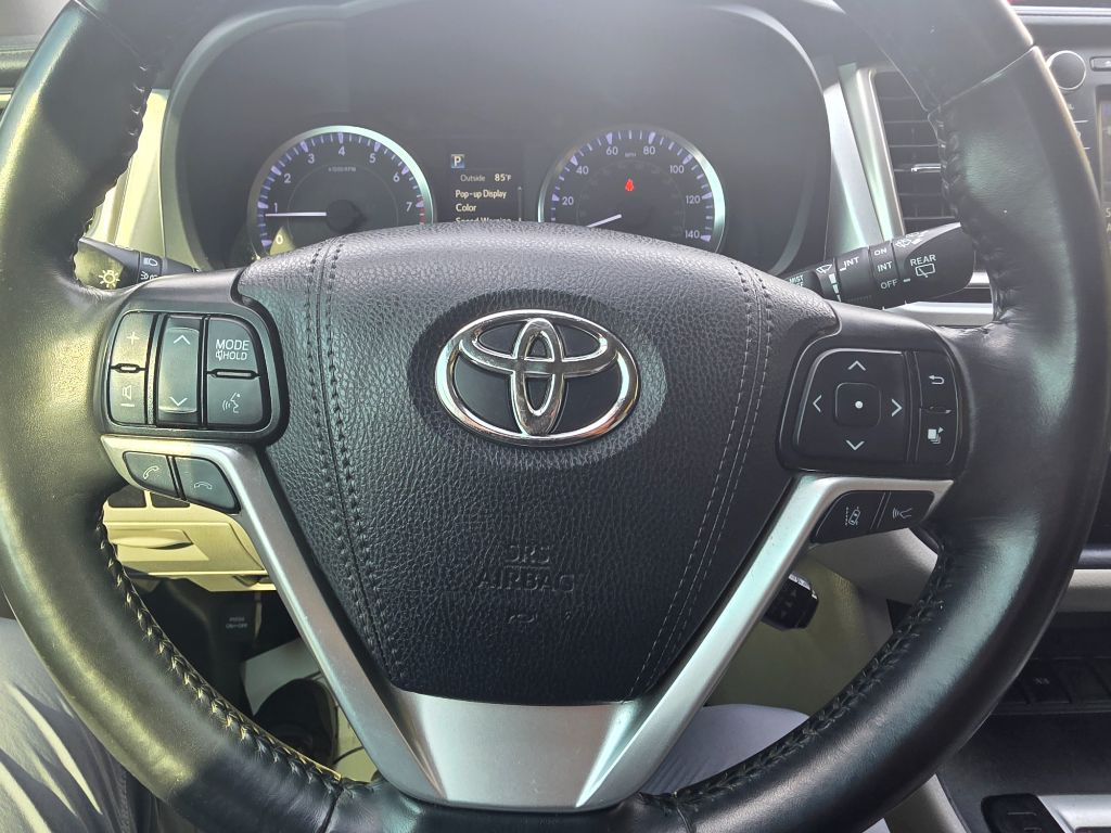 2019 Toyota Highlander - $18,989