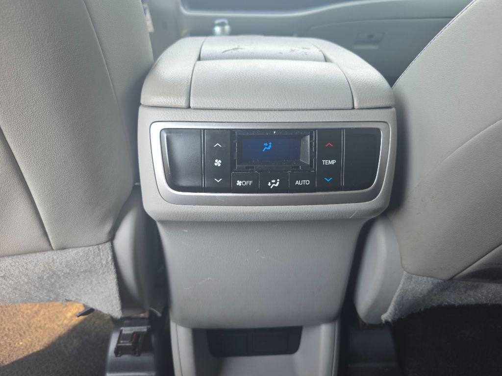 2019 Toyota Highlander - $18,989