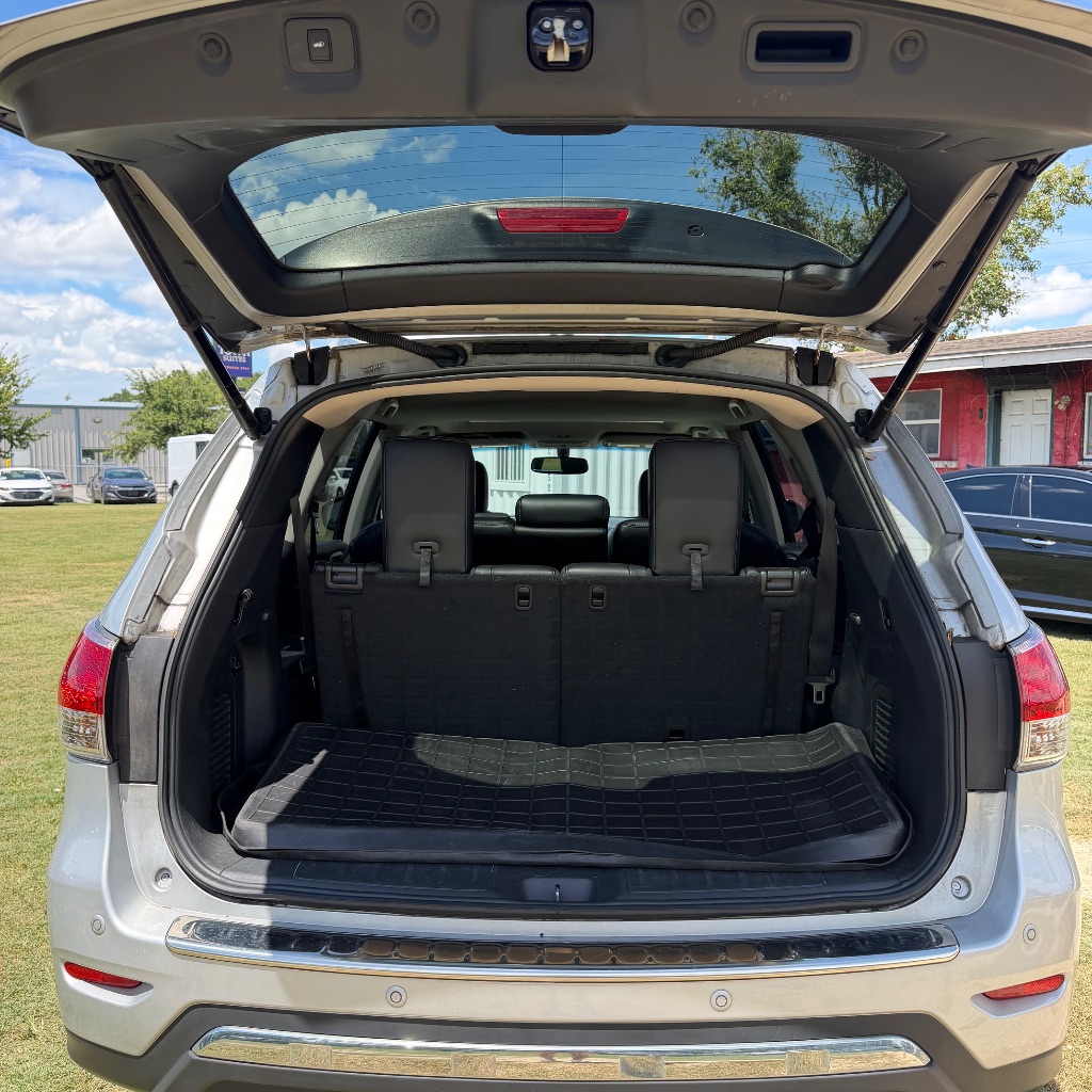 2015 Nissan Pathfinder - $6,992