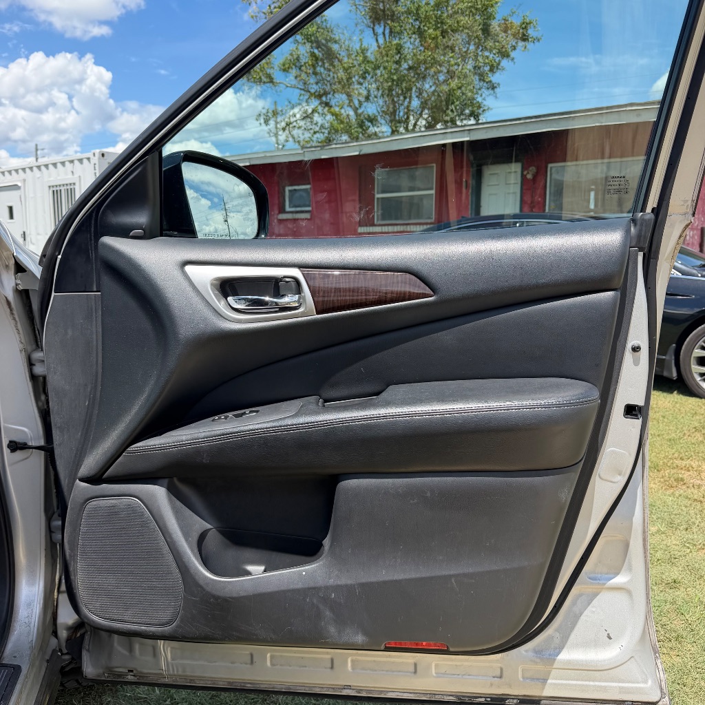 2015 Nissan Pathfinder - $6,992