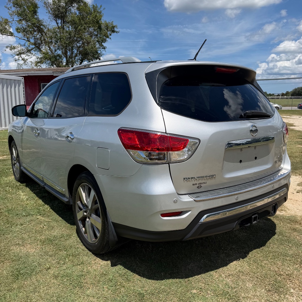 2015 Nissan Pathfinder - $6,992