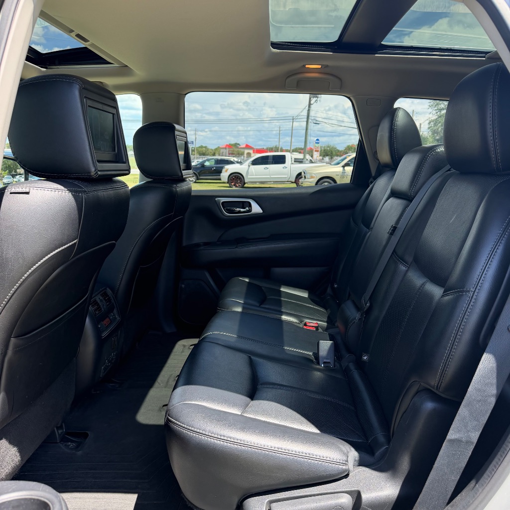 2015 Nissan Pathfinder - $6,992