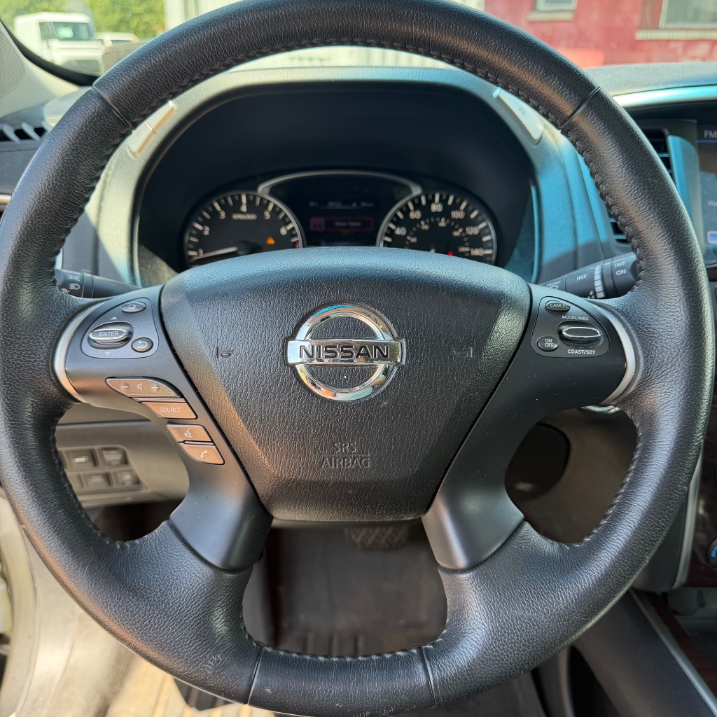 2015 Nissan Pathfinder - $6,992