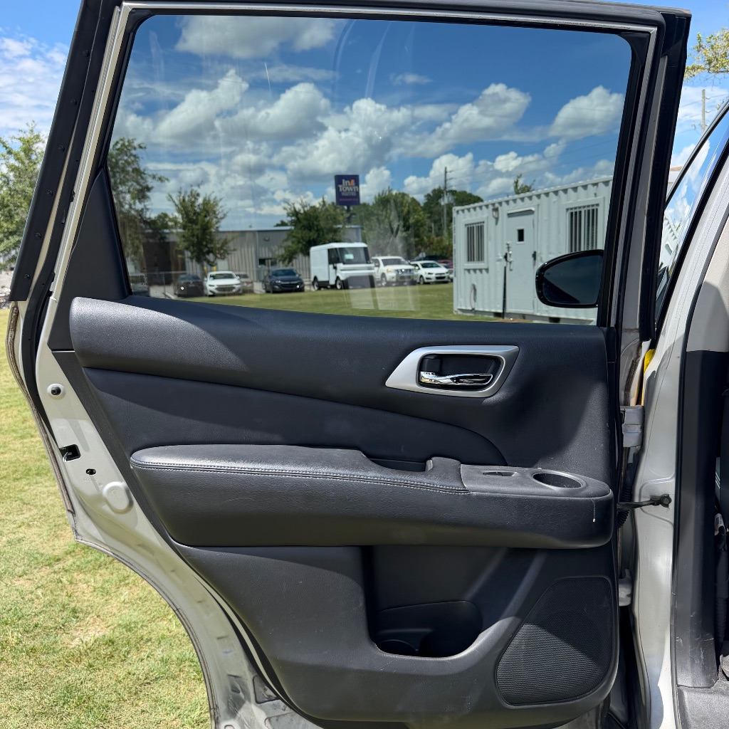 2015 Nissan Pathfinder - $6,992