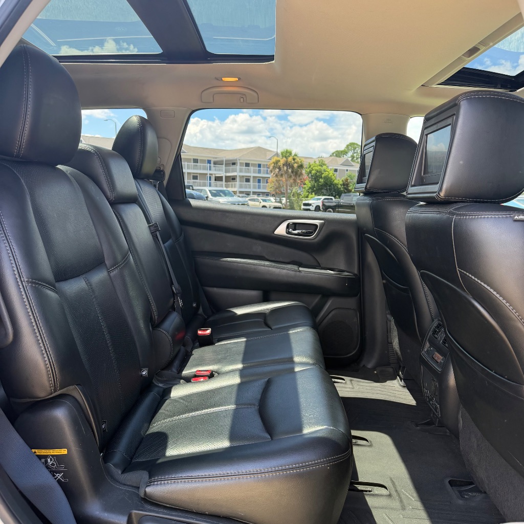 2015 Nissan Pathfinder - $6,992