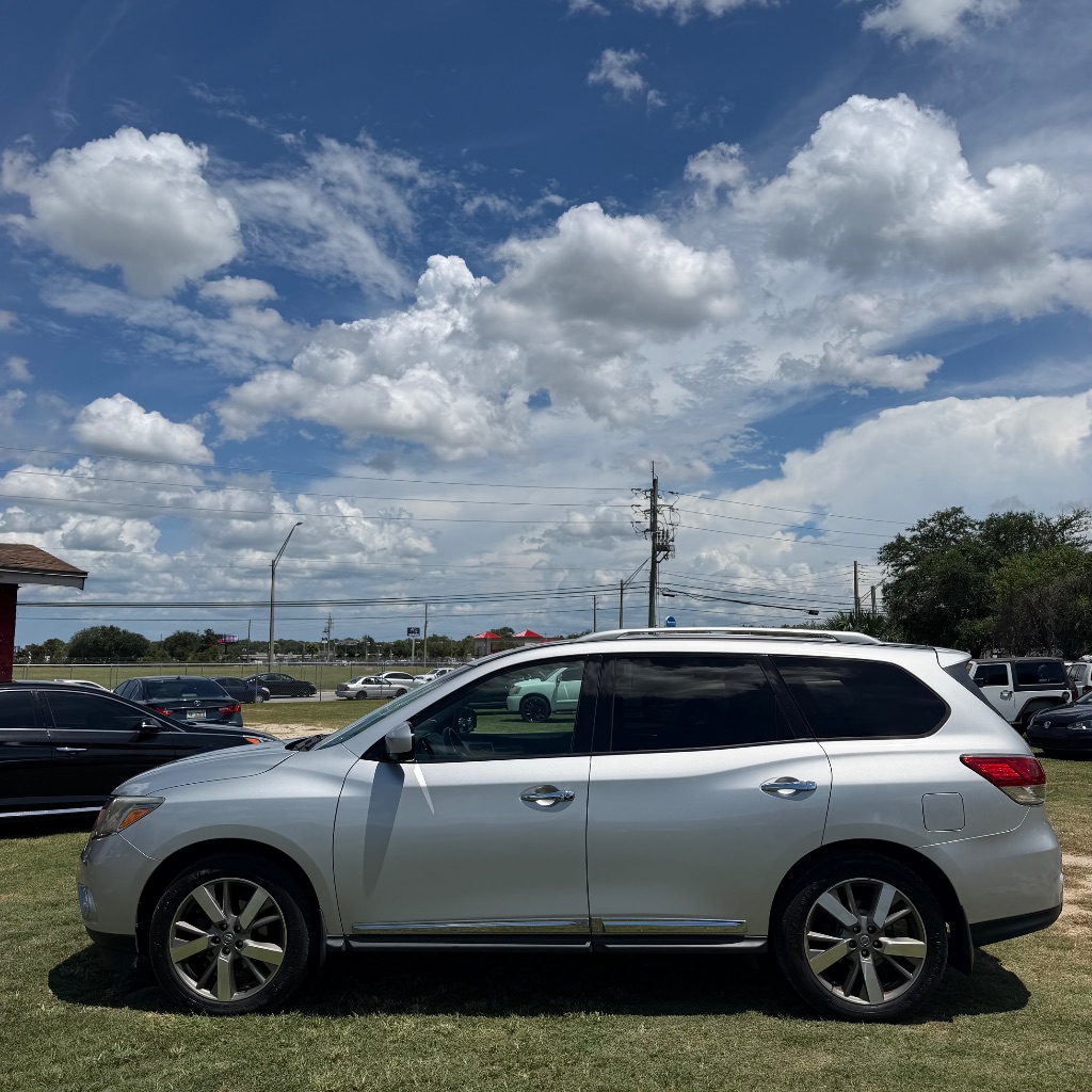 2015 Nissan Pathfinder - $6,992