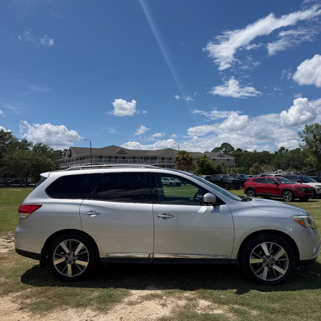2015 Nissan Pathfinder - $6,992