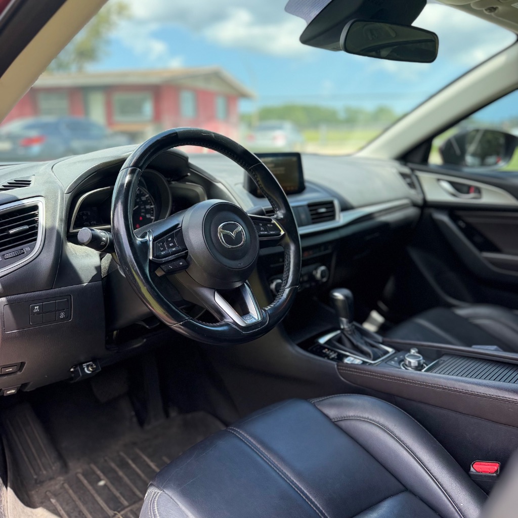 2018 MAZDA MAZDA3 - $9,991