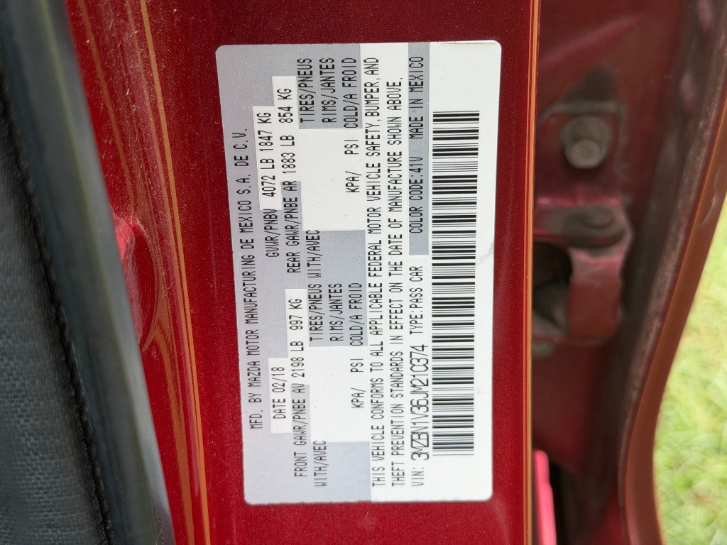 2018 MAZDA MAZDA3 - $9,250