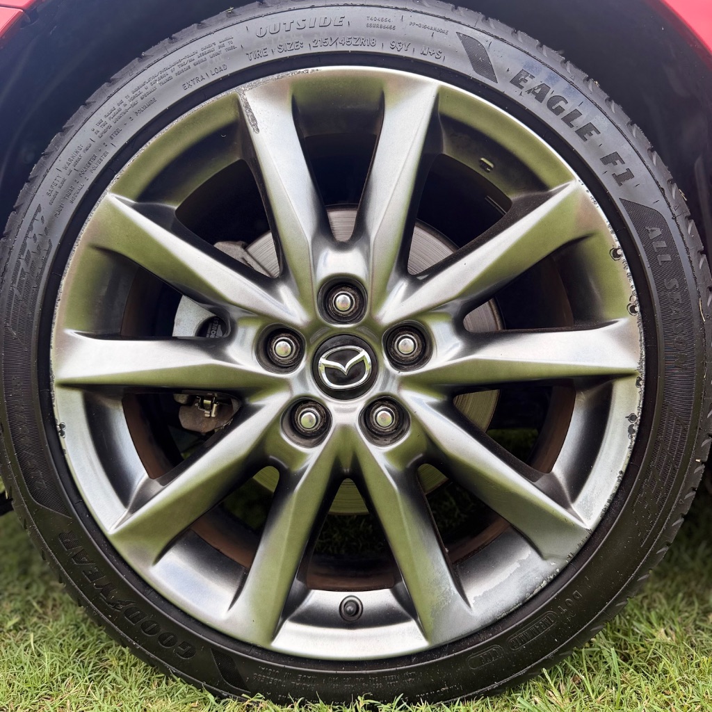 2018 MAZDA MAZDA3 - $9,250