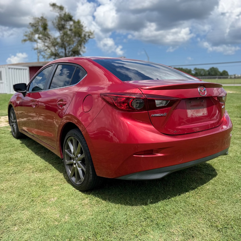 2018 MAZDA MAZDA3 - $9,991