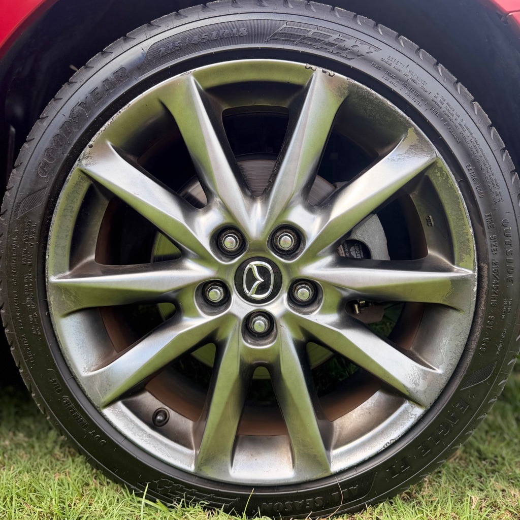 2018 MAZDA MAZDA3 - $9,250