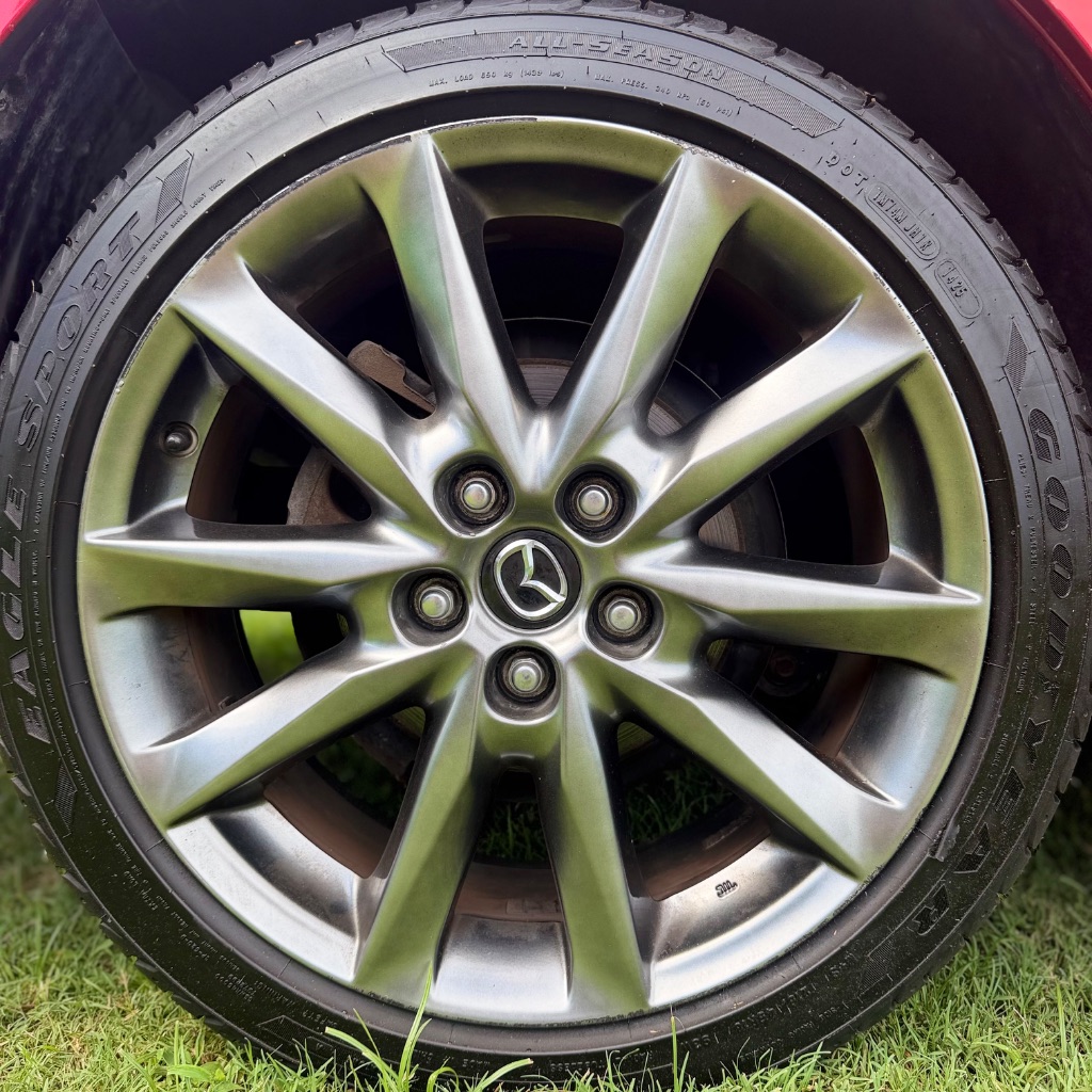 2018 MAZDA MAZDA3 - $9,250