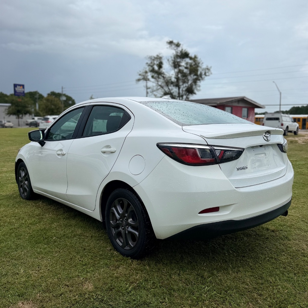 2019 Toyota Yaris - $4,992